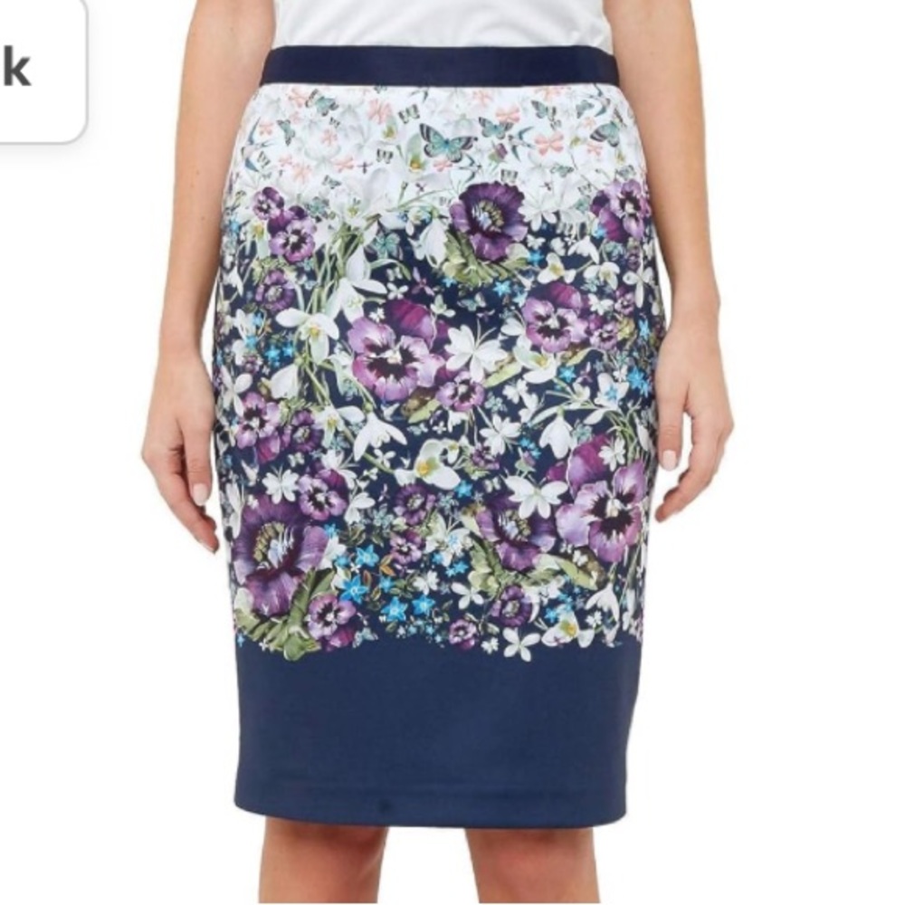 EUC Ted Baker Enchantment Pencil Skirt